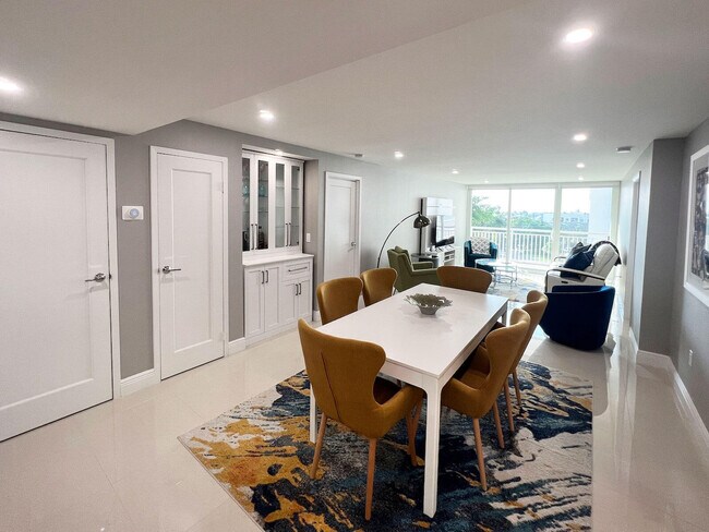 Building Photo - 3546 S Ocean Blvd