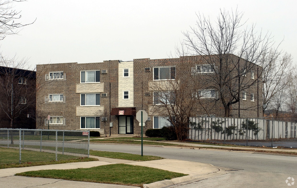 5700 108th St, Chicago Ridge, IL 60415 Apartments in Chicago Ridge, IL