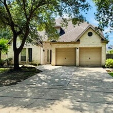 Building Photo - 14009 Hollow Canyon Ln