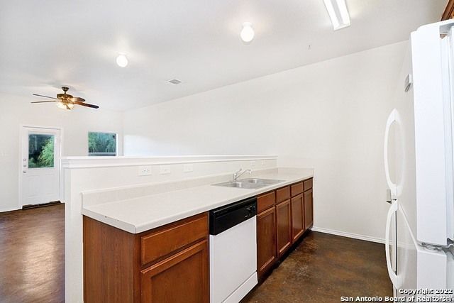 Building Photo - 10603 MATHOM Landing