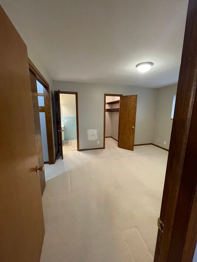 Foto del edificio - 3758 Meadow Ln