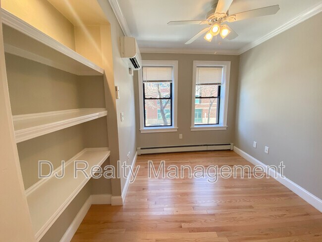 Foto del edificio - 466 Commercial St