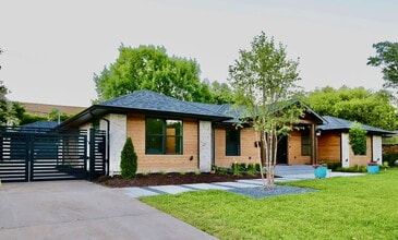 Building Photo - 6331 Linden Ln
