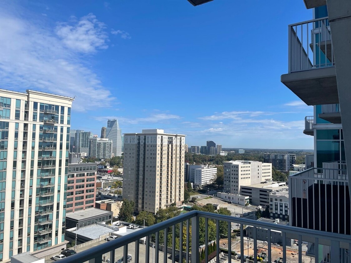Eclipse 2 Bedroom + 2 Bath in Heart of Buc... - Eclipse 2 Bedroom + 2 Bath in Heart of Buc...
