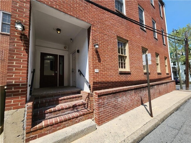 Building Photo - Downtown Bethlehem 2 Bedroom Apt.