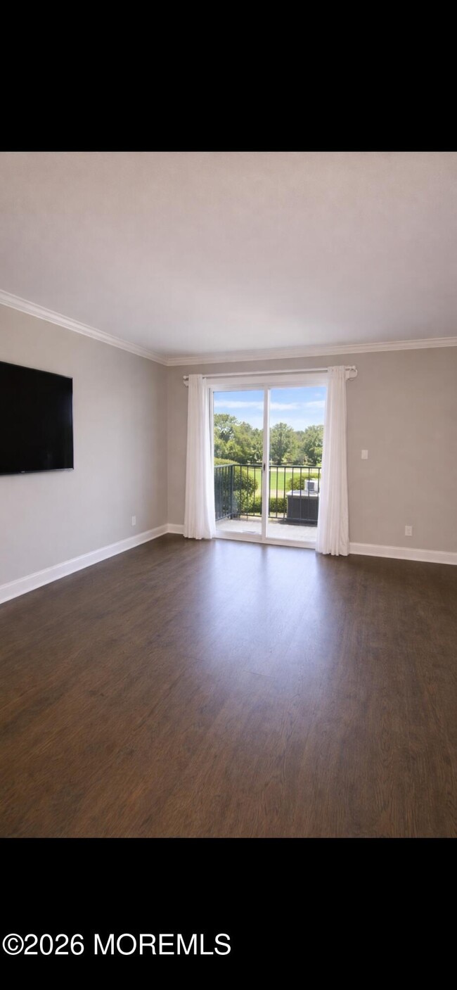 Foto del edificio - 65 Cedar Ave