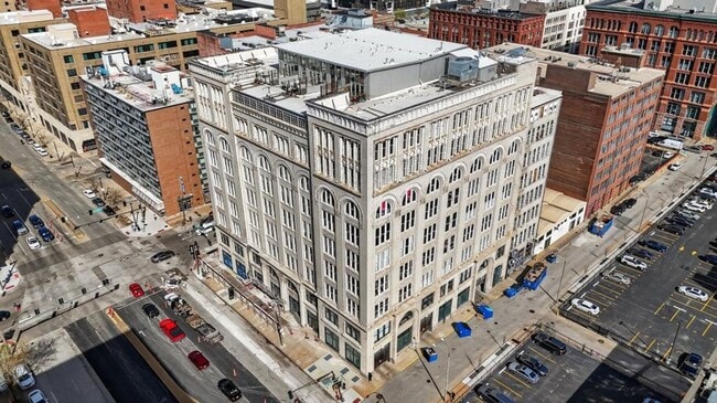 Building Photo - 1136 Washington Ave