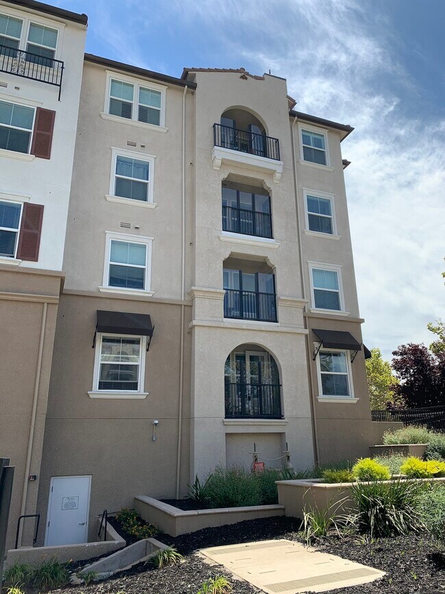 Foto del edificio - 3275 Dublin Boulevard, Unit 122