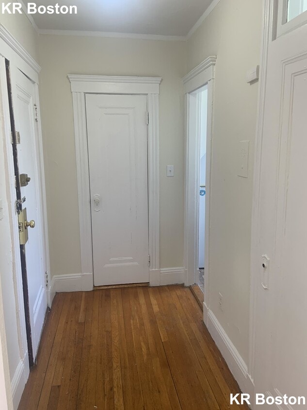 Building Photo - 1420 Boylston St