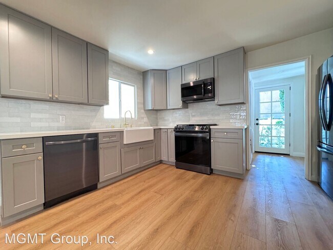 Foto del edificio - 2 br, 2 bath House - 8970 Cynthia St