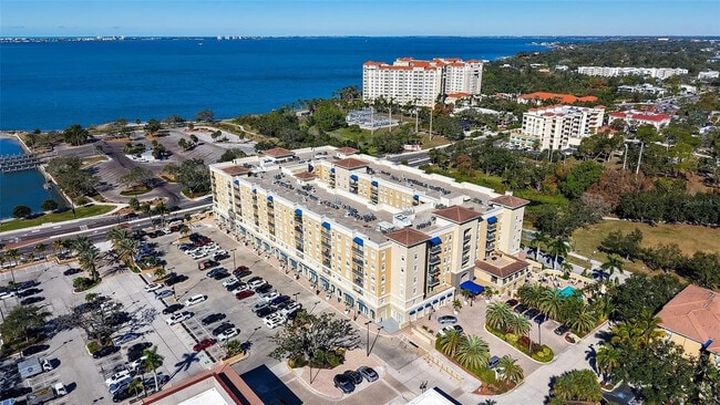 Foto del edificio - 1064 N Tamiami Trl