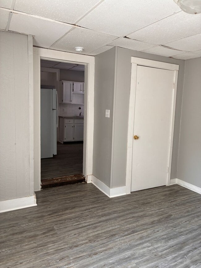 Building Photo - 708 W Jackson St