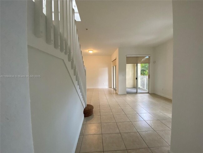 Foto del edificio - 10242 NW 7th St