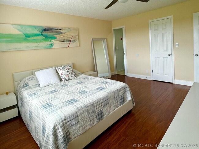 Foto del edificio - 9355 SW 8th St