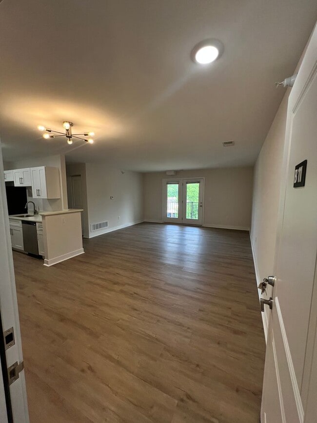 Photo - The Oaks of Kenwood Apartment