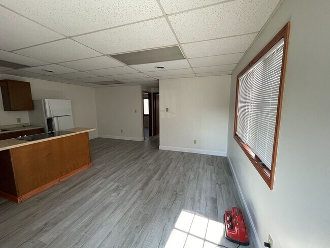 Building Photo - 4 Chambers Ct