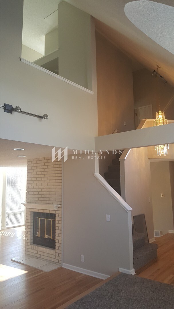 Foto del edificio - Stunning Updated Rockbrook Home