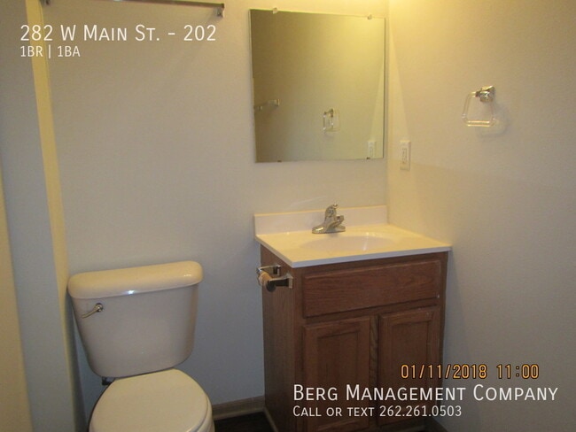 Building Photo - Large one bedroom