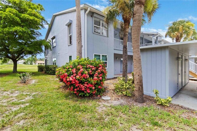 Foto del edificio - 880 Bird Bay Dr W