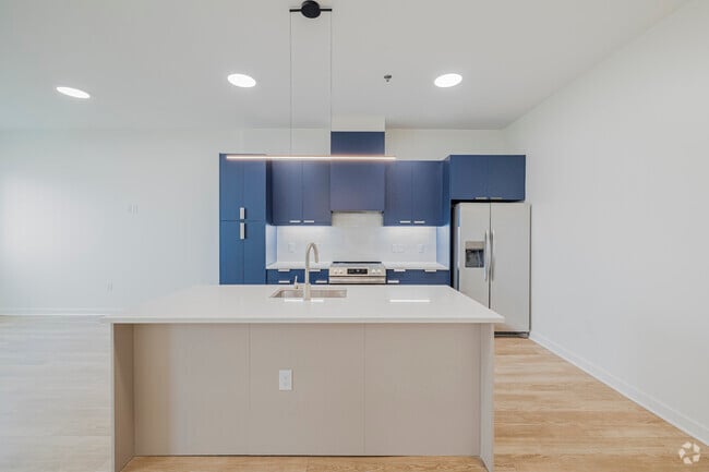 Building Photo - The Orleans