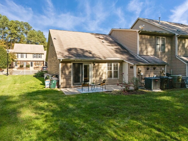 Foto del edificio - 67 Crystal Oaks Ct