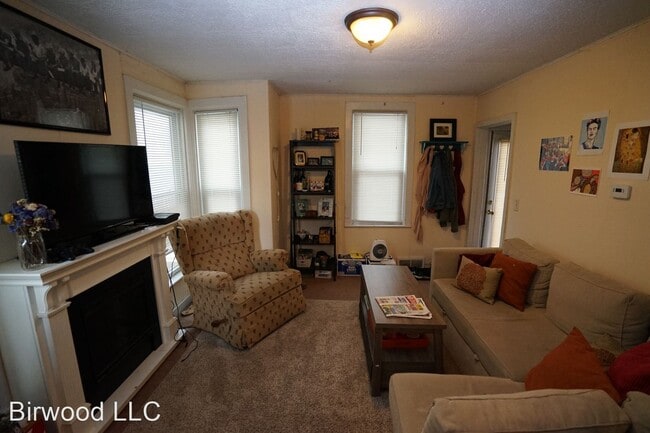 Building Photo - 5 br, 4 bath House - 207 N. Frances St.