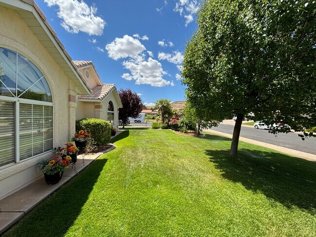 Building Photo - ALL UTILITIES INCLUDED!!  3 Bedroom Home i...