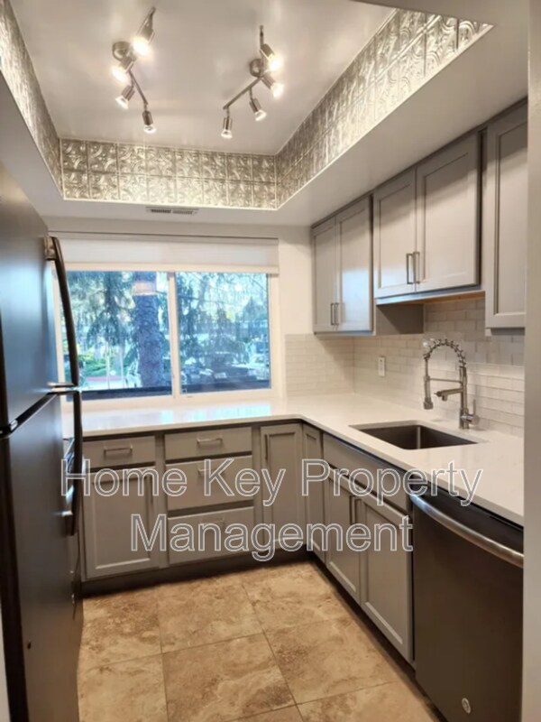 Foto del edificio - 4943 S Eastridge Ln