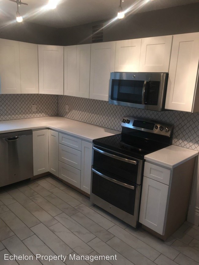 Building Photo - 3 br, 1 bath House - 414 Pine St