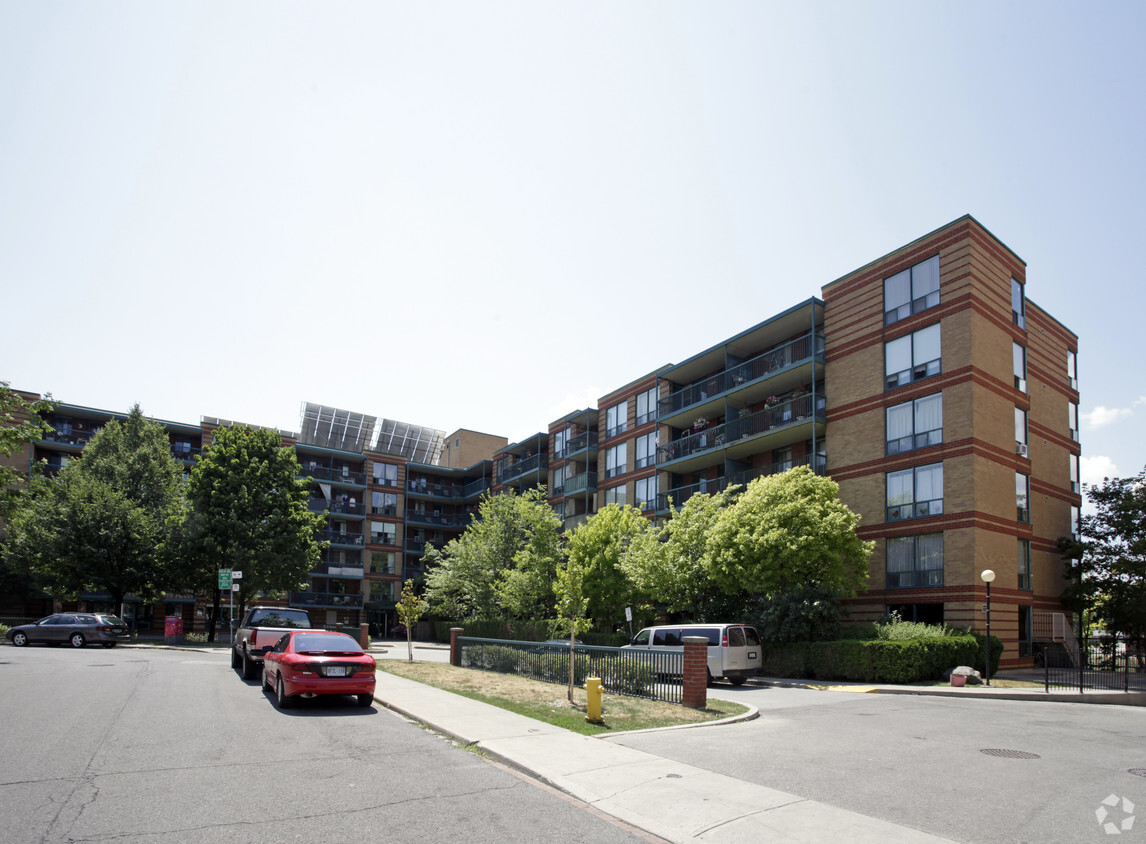 Photo du bâtiment - 11 Coatsworth Cres