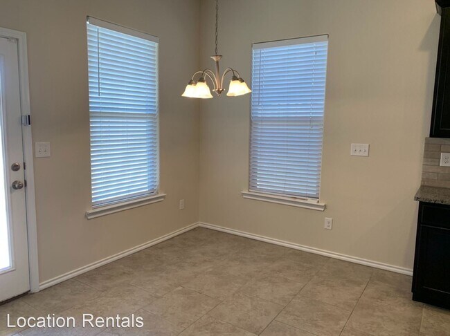 Foto del edificio - 3 br, 2 bath House - 7433 104th Street