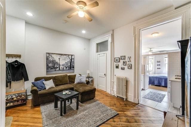 Building Photo - 219 Garden St