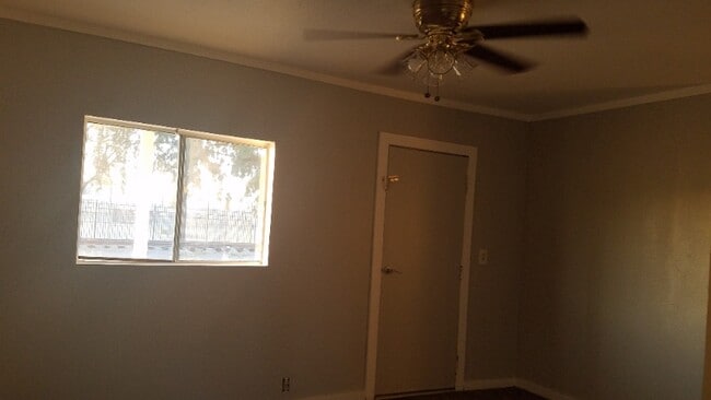 Foto del edificio - 4328 E Myrtle St