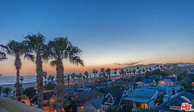 Foto del edificio - 110 Ocean Park Blvd