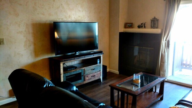 Foto del edificio - 998 W Beaver Creek Blvd