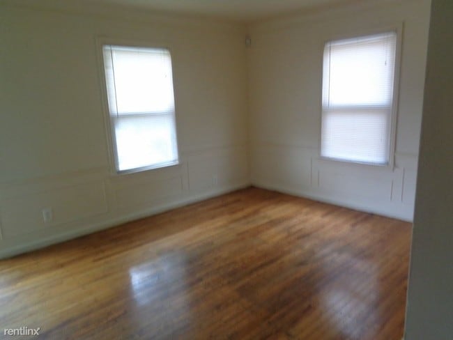 Building Photo - 3 br, 1.5 bath House - 16622 Bringard Dr
