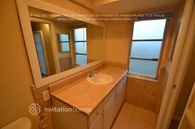 Foto del edificio - 14036 102nd Ave N