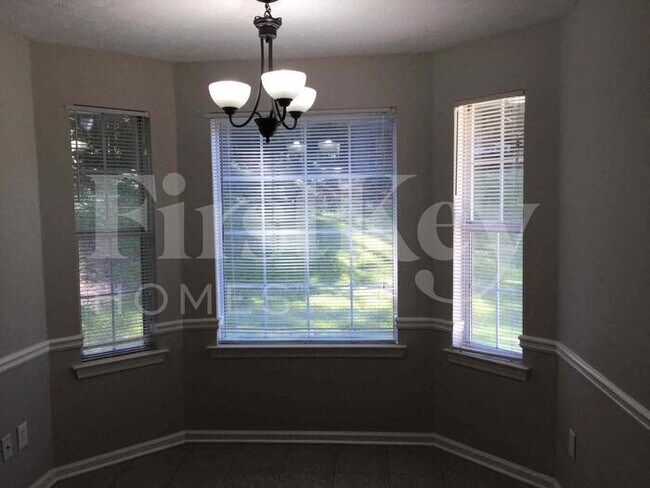 Foto del edificio - 280 Lazy Hollow Ln