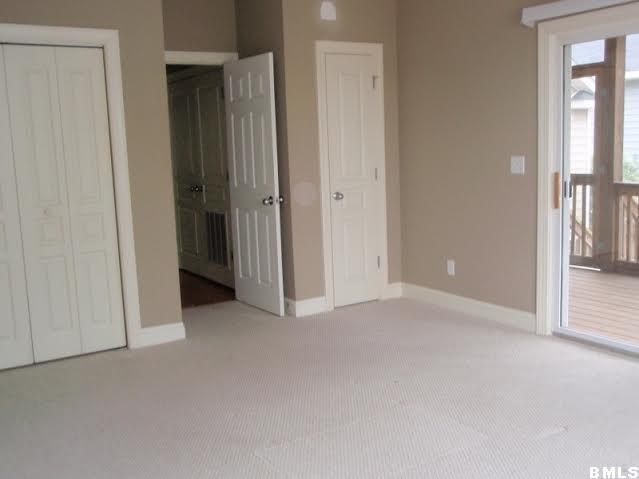 Foto del edificio - 3 Caswell Ave