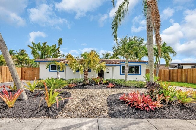 Building Photo - 3480 SW 20th St