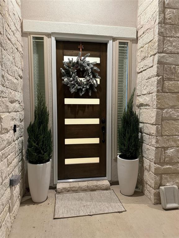 Building Photo - 252 Eclipse Dr