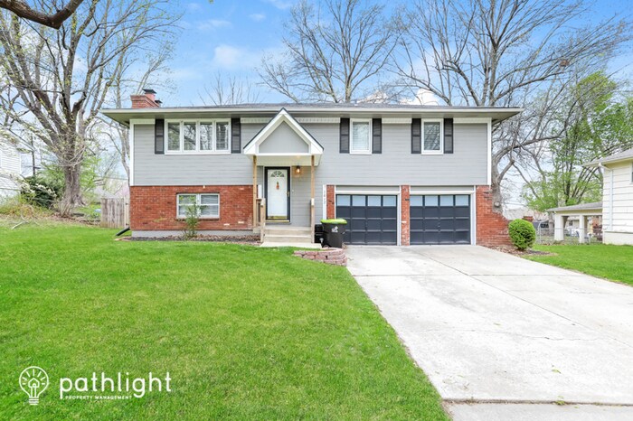Foto principal - 1017 SW 14Th Street Terrace, Blue Springs,...