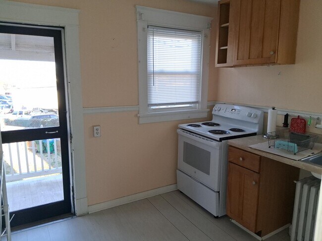 Building Photo - 2509 Seminary Ave