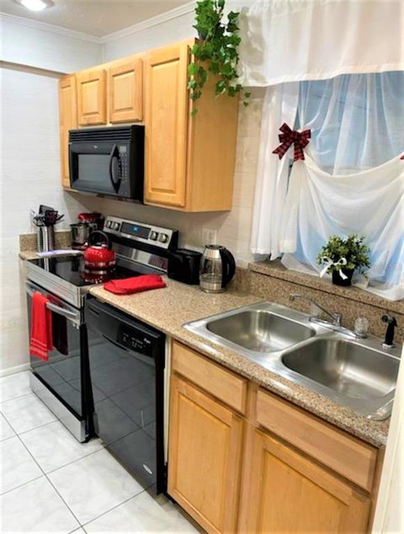 Building Photo - 3251 Ramblewood Dr S