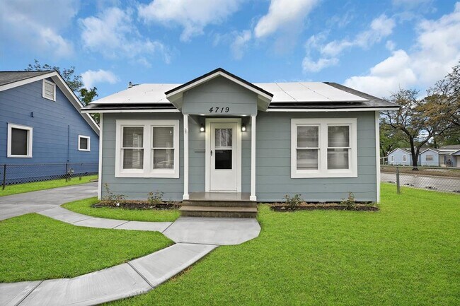 Building Photo - 4719 Averill St