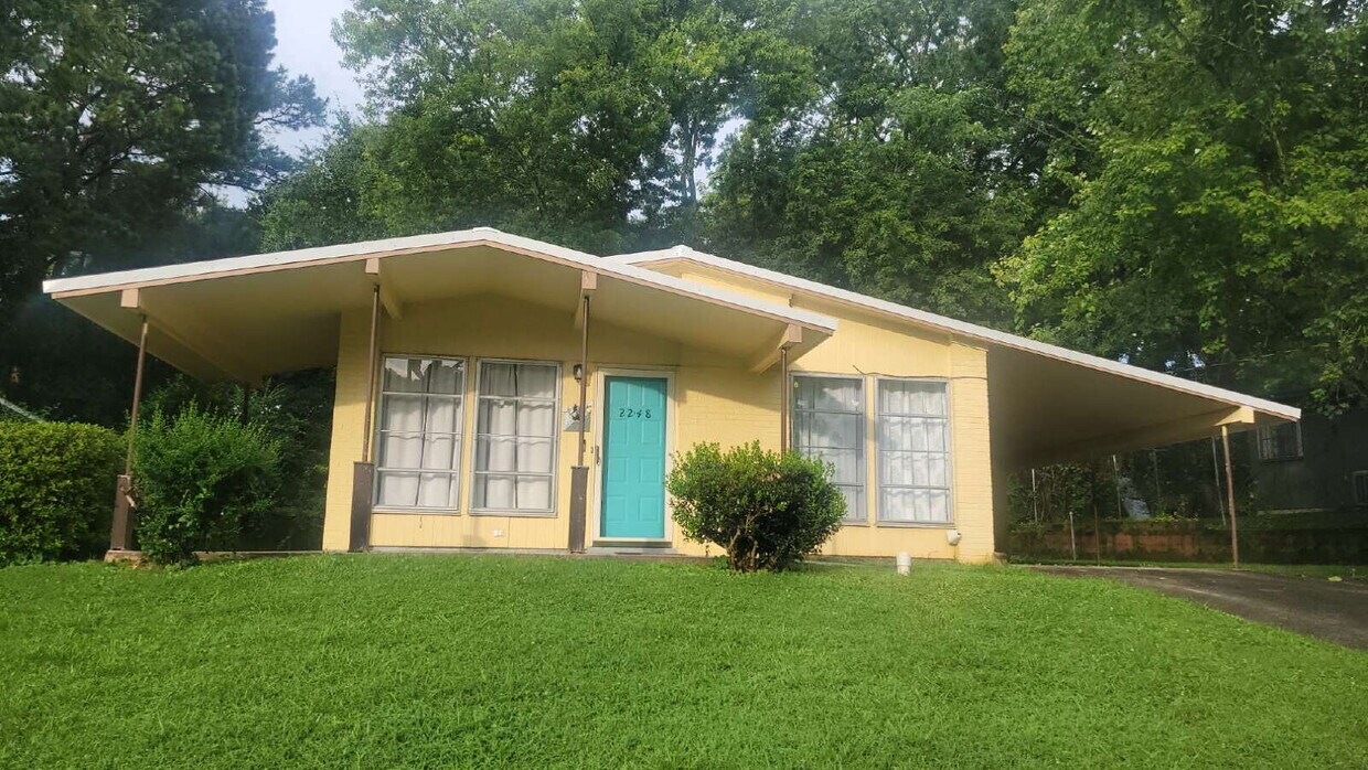 Foto principal - 2248 Norwood Dr NW