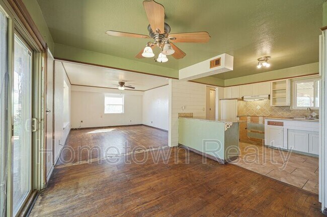 Foto del edificio - 1805 NE 53rd St