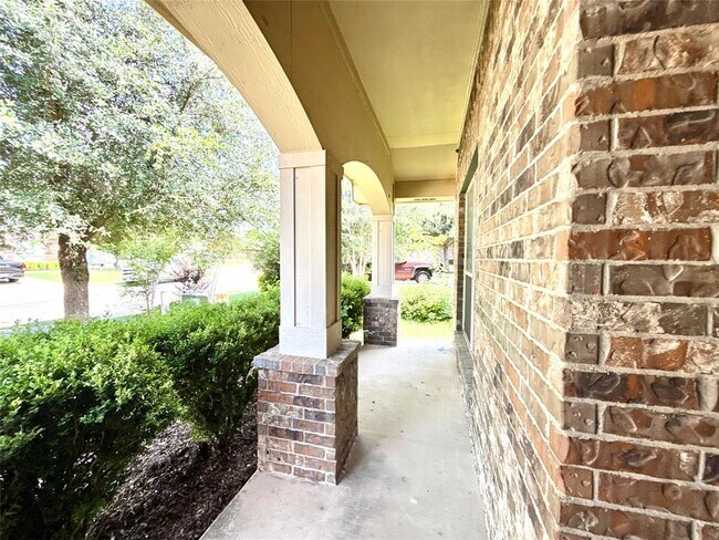 Building Photo - 1213 Rainbow Parke Dr