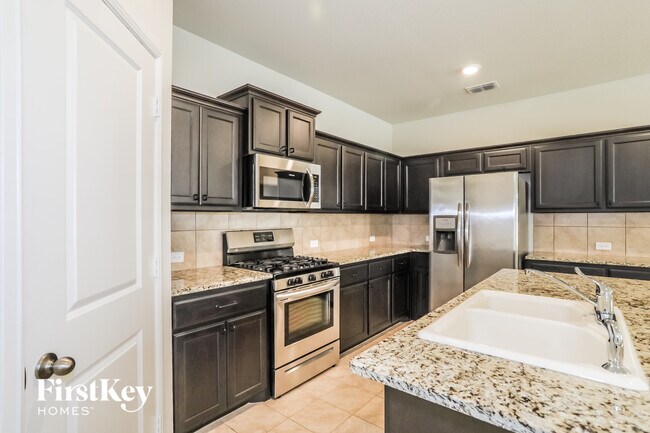 Foto del edificio - 2205 Sadlers Creek Ln