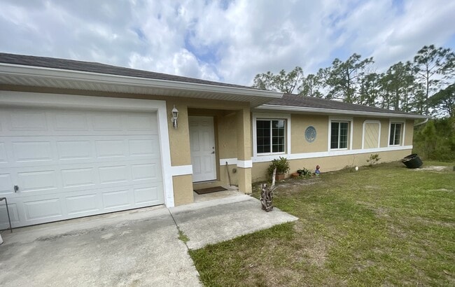 Foto del edificio - 1167 Urmey Ln